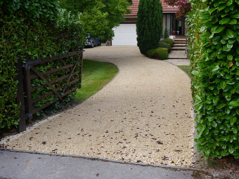 Driveway with Buff Chippings