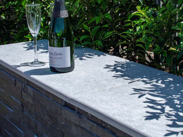 Piatto Grey Porcelain Paving with Drinks