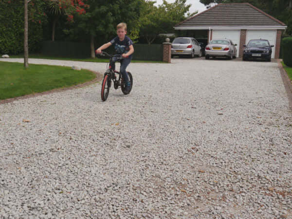 Silver Granite Chippings Wiltshire